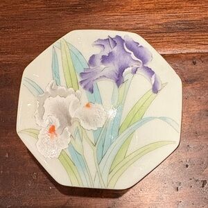 Otagiri‎ "Iris Bouquet" Octagonal Trinket Box